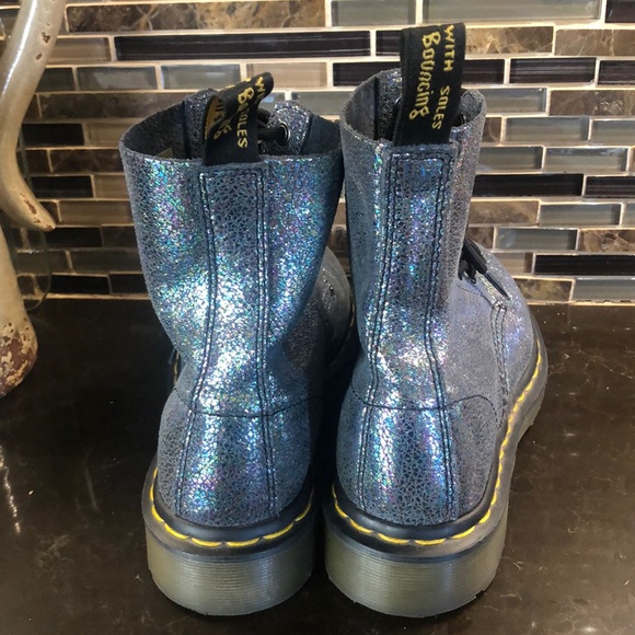 Dr Martens iridescent Pascal 8 eye hole combat - Picture 4 of 7